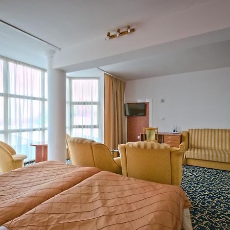 Hotel Sezam Kraczkowa Εξωτερικό φωτογραφία