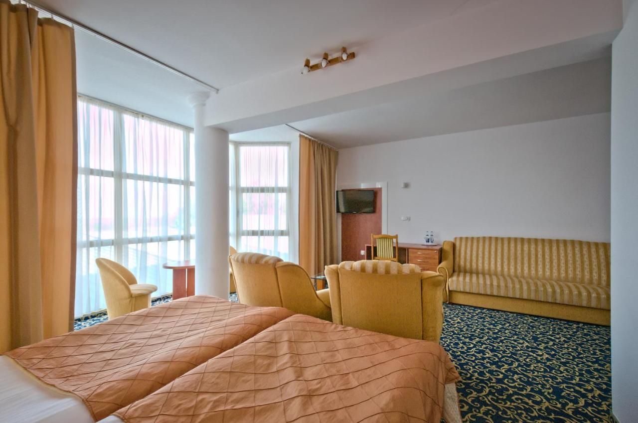 Hotel Sezam Kraczkowa Εξωτερικό φωτογραφία