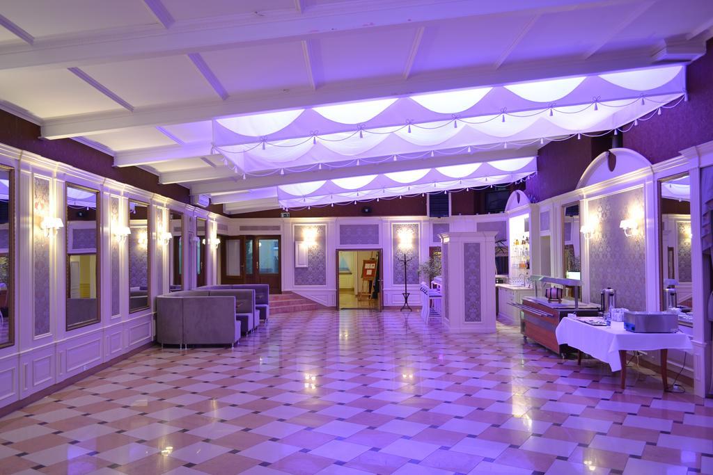 Hotel Sezam Kraczkowa Εξωτερικό φωτογραφία